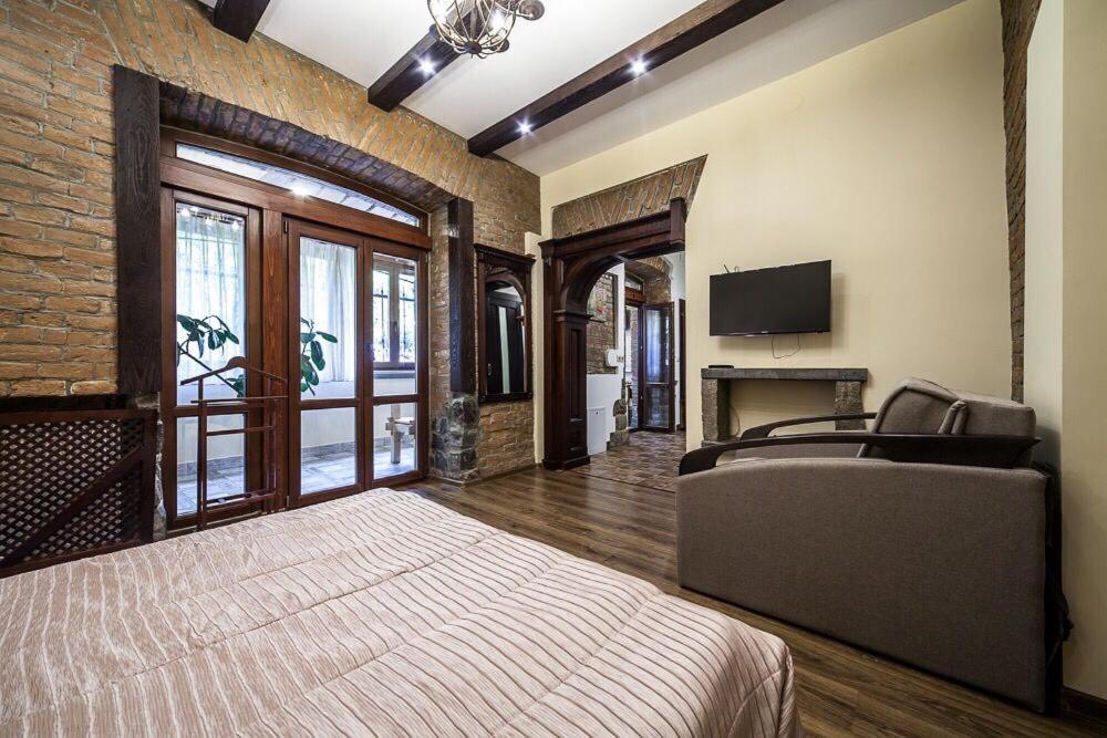 Austrian Apartment Lviv Buitenkant foto