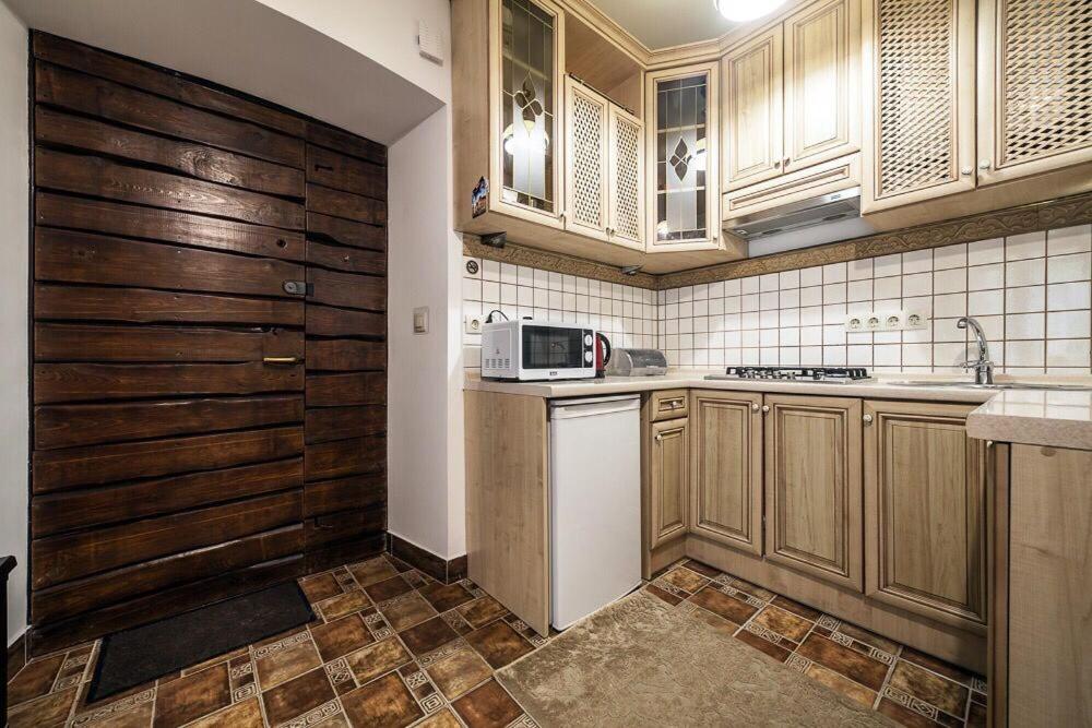 Austrian Apartment Lviv Buitenkant foto